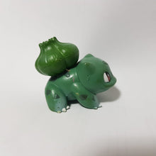 Load image into Gallery viewer, Bulbasaur Battle pose 2inch Tomy Figure
