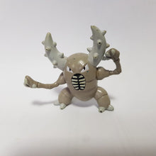 Load image into Gallery viewer, Pinsir 2inch Tomy Figure
